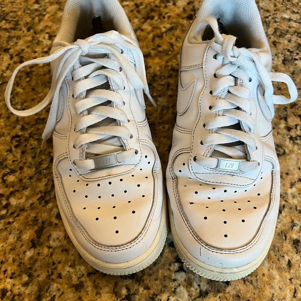Nike Women’s Air Force 1‎ Sneaker Shoe Low White Size 7.5 DD8959-100
